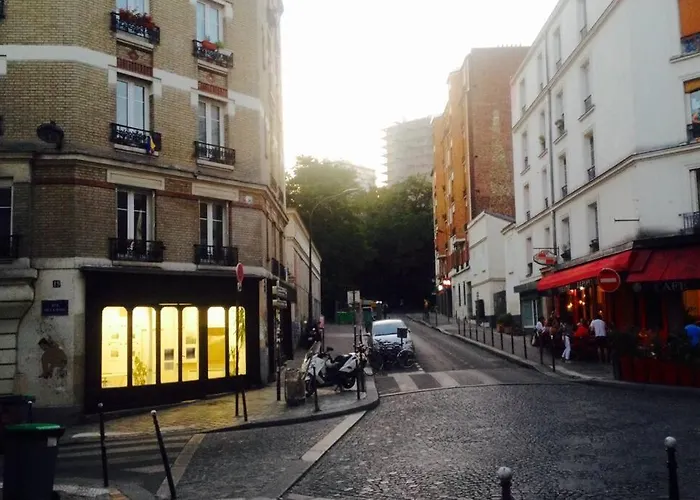 Small Arty Studio Menilmontant
